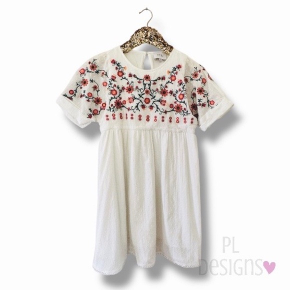 J.O.A. White Swiss Dot Cotton Boho Floral Embroidered Baby Doll Tunic Top - Picture 1 of 7